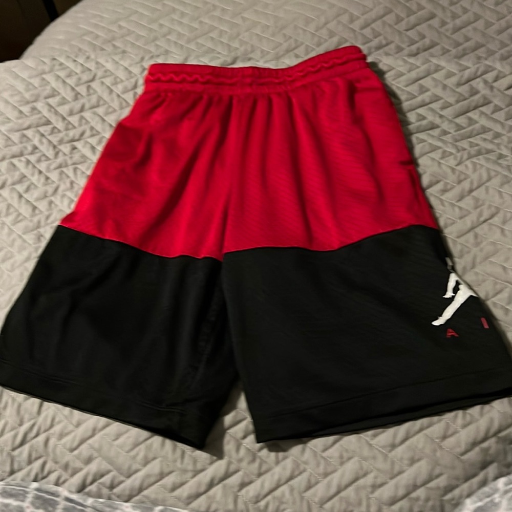Nike Jordan boys shorts size L (12-13 years). Great condition.